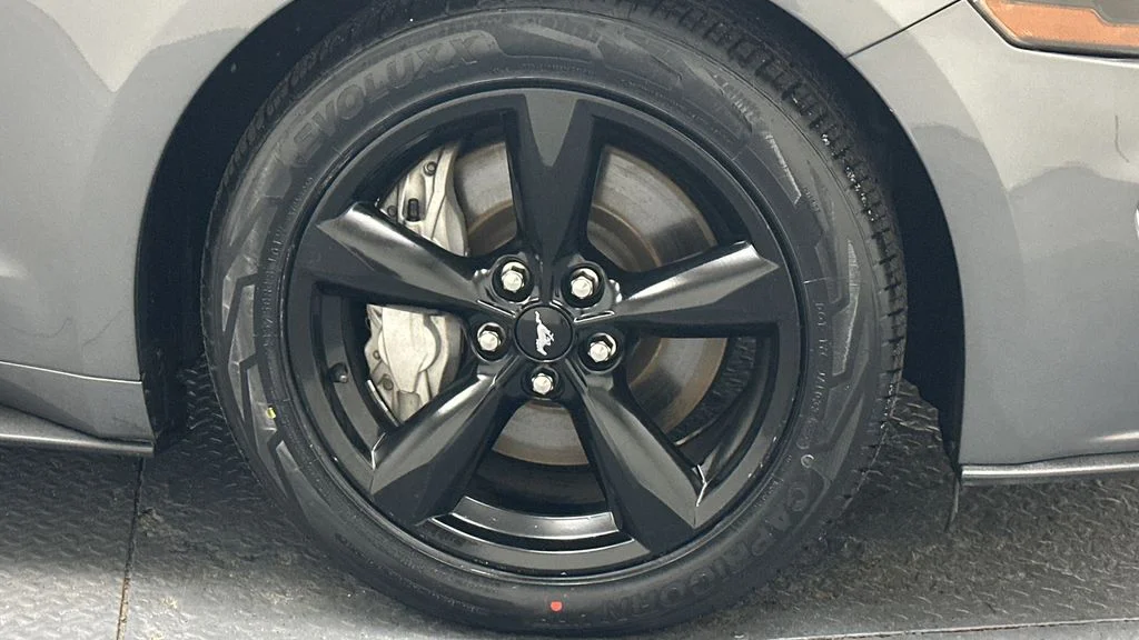 Used 2021 Gray Ford GT image 19