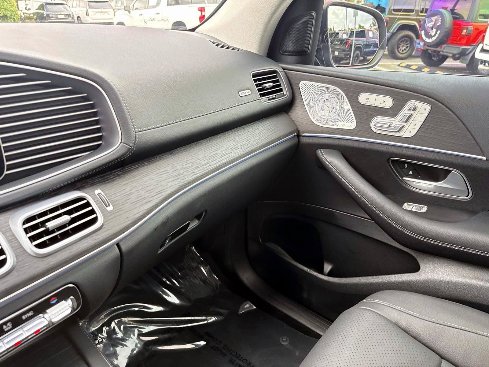 Certified Used 2026 Gray Metallic Mercedes-Benz 450 image 27