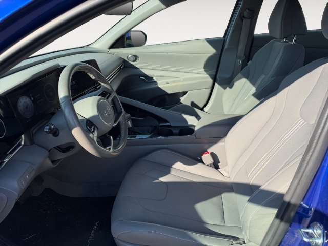 Certified Used 2024 Blue Hyundai SEL image 3