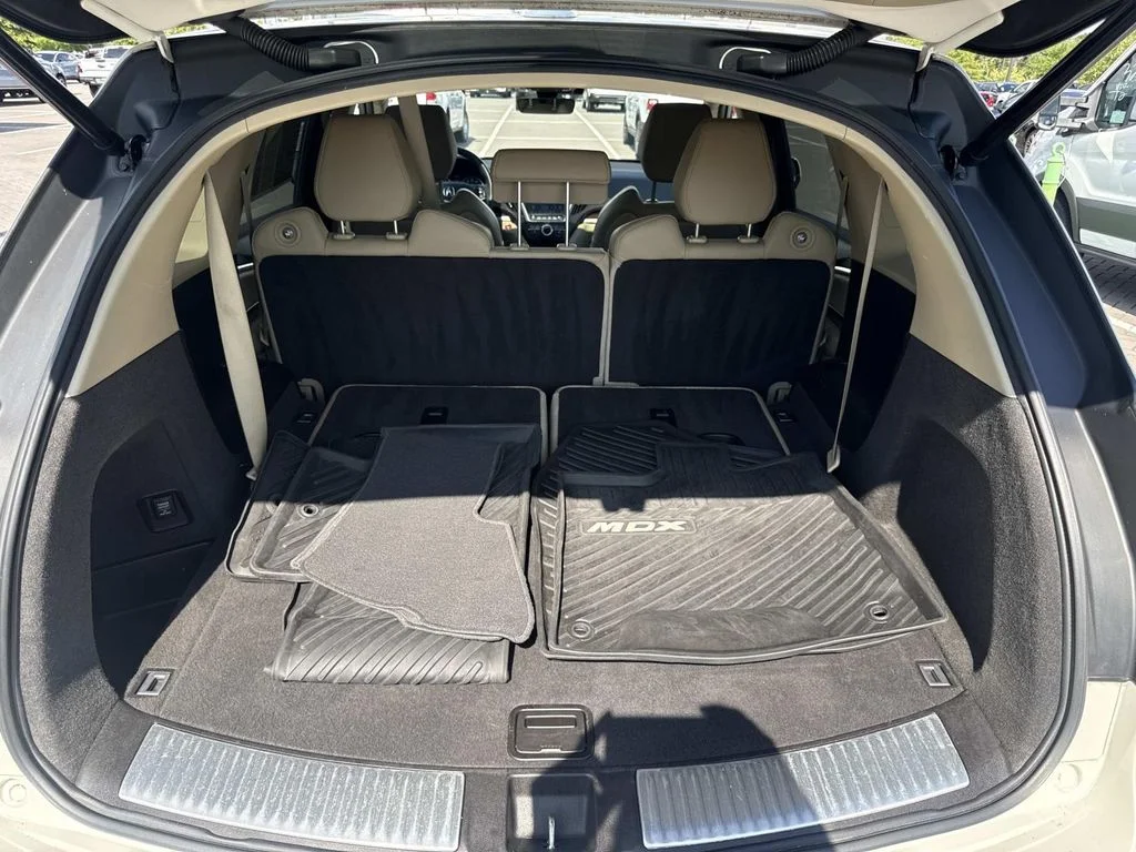 Used 2017  Acura 3.5L image 25