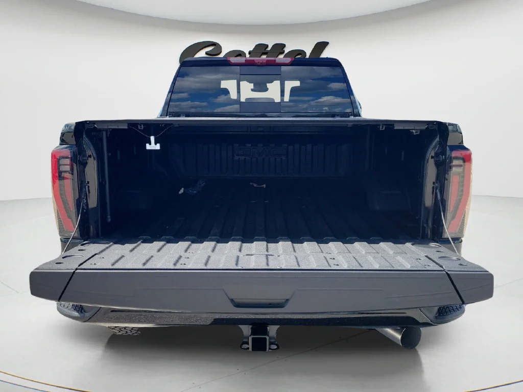 New 2026 Onyx Black GMC AT4 image 9