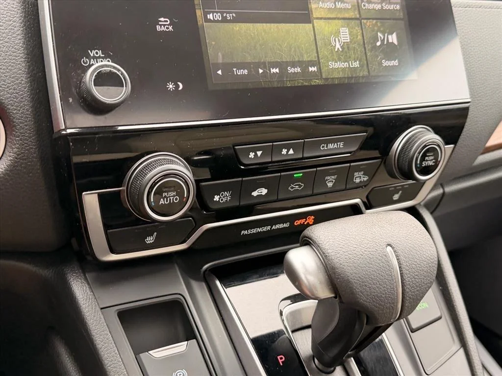 Used 2017  Honda EX image 22