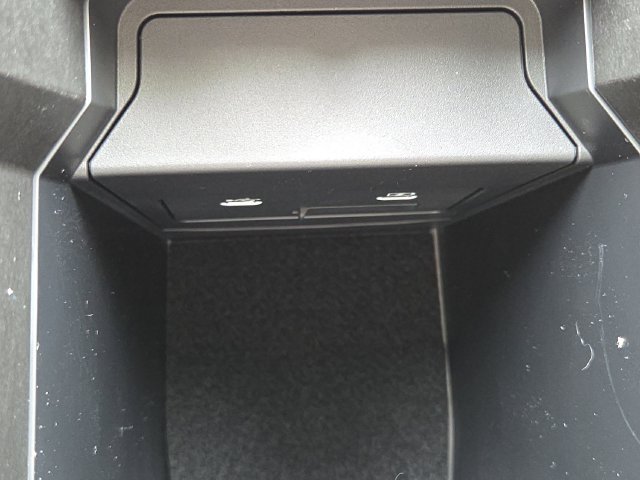 Used 2026 White Metallic Mazda 2.5 S Preferred image 9