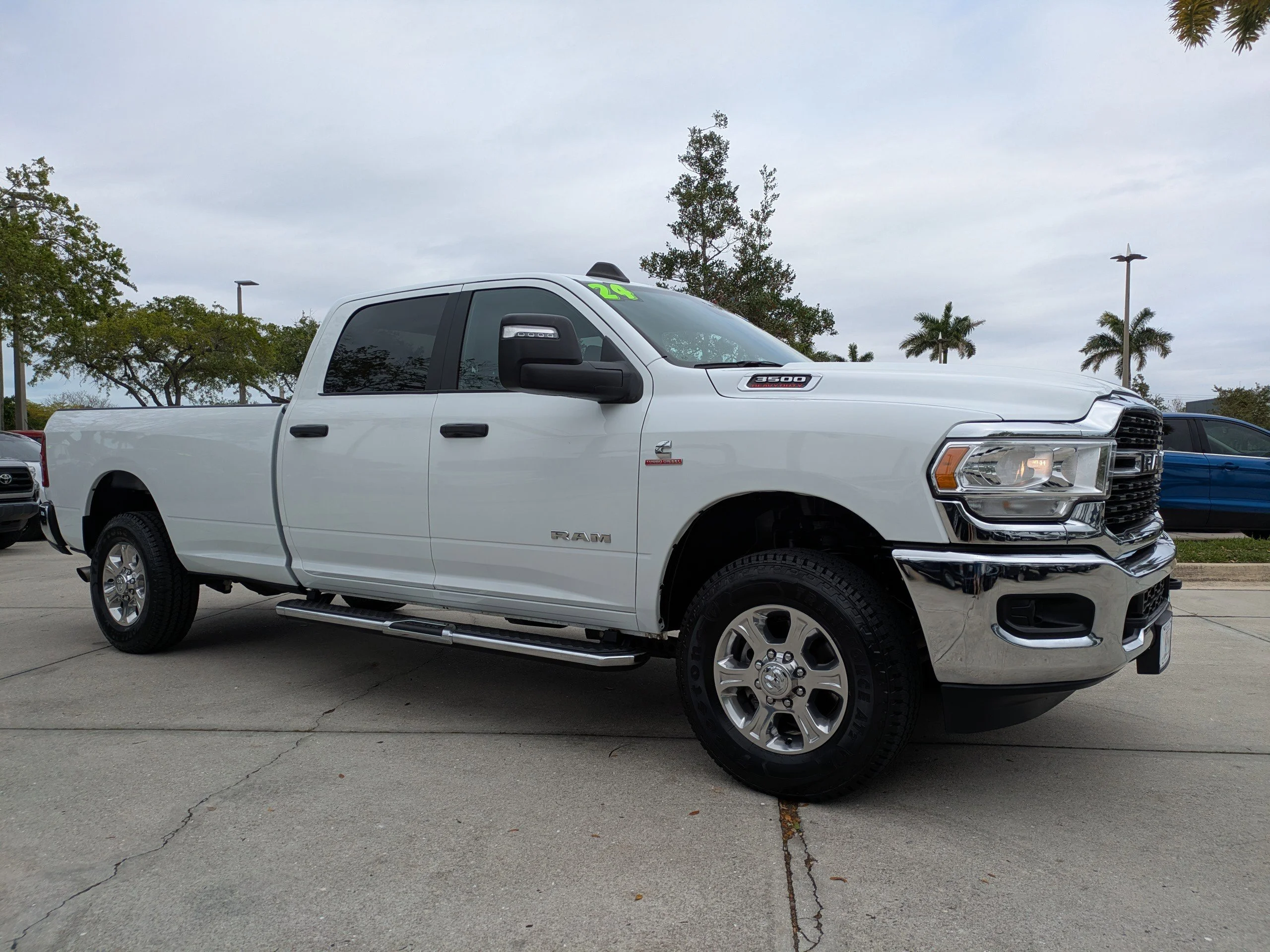 2024 RAM 3500 Big Horn 4X4 Crew Cab LWB's photo