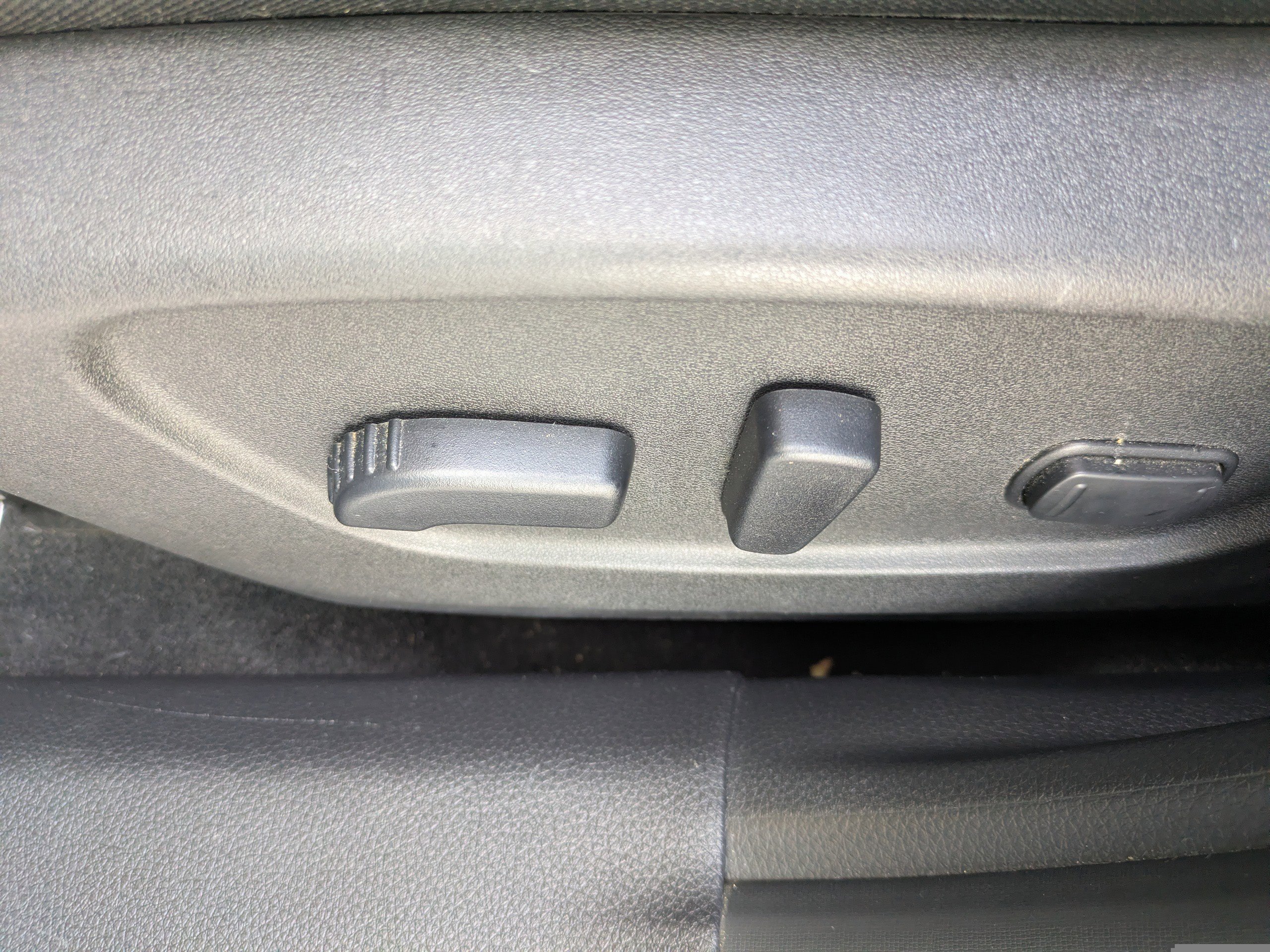 2018 Nissan Rogue SV - Photo 19