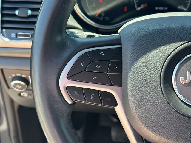 Used 2019 Gray Jeep Laredo E 4x4 image 18