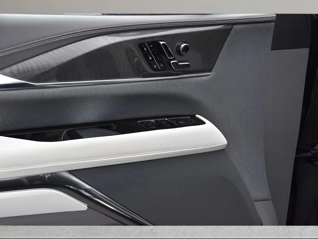 2025 Cadillac Escalade IQ Luxury 1 - Photo 27