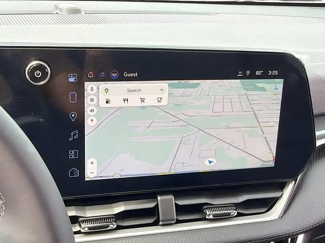 2027 Chevrolet Equinox LT - Photo 16