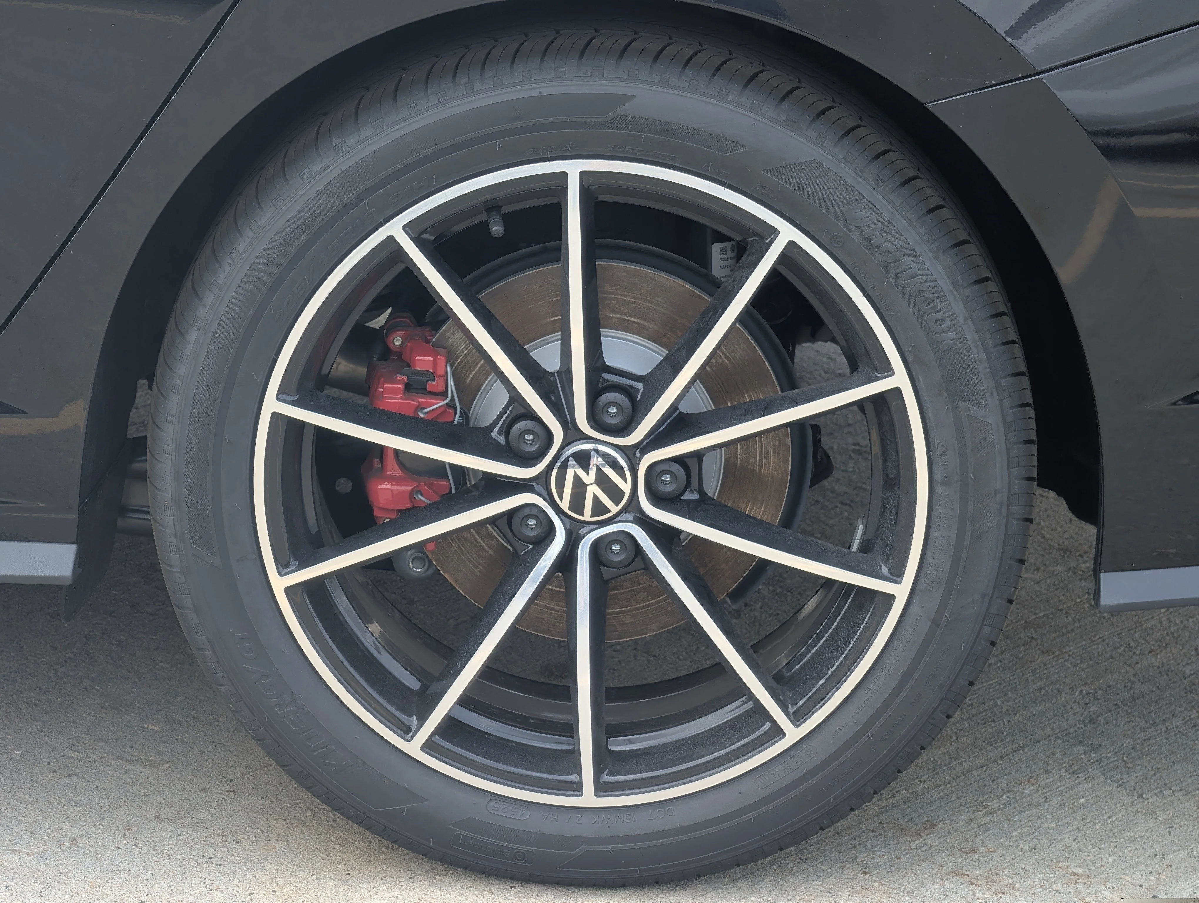 New 2026 Deep Black Pearl Volkswagen Autobahn image 3