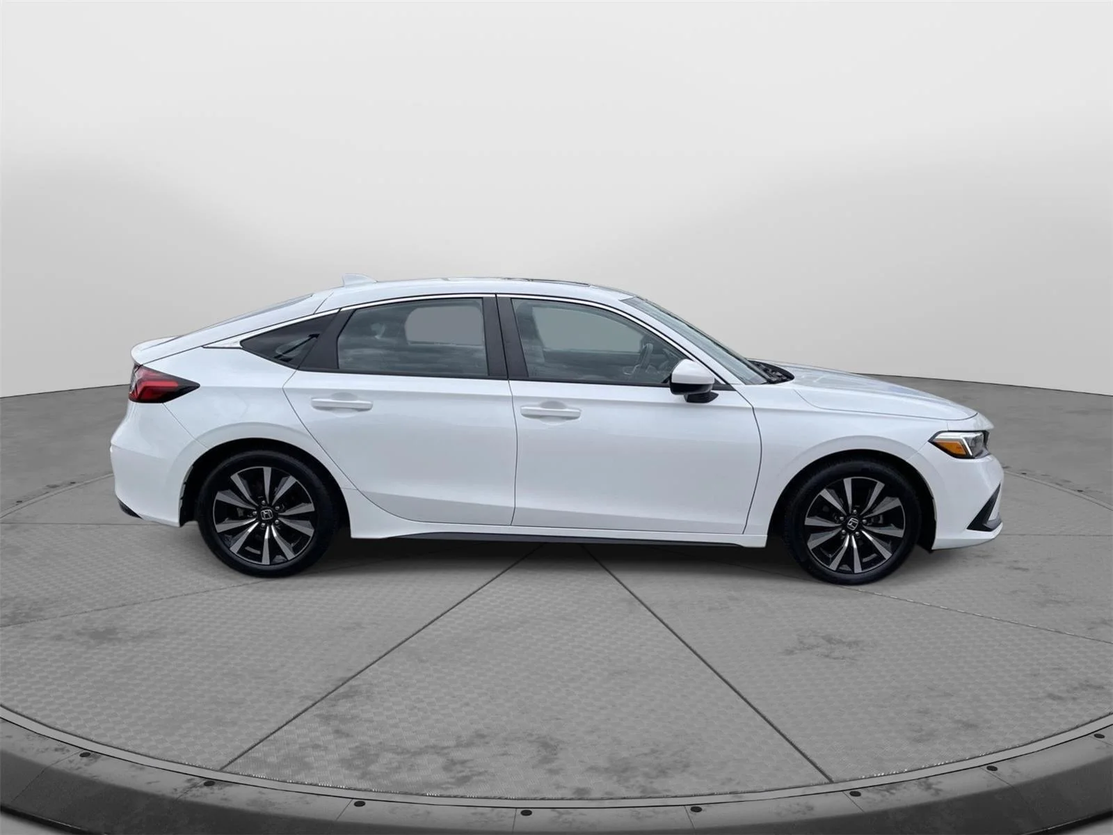 Used 2024 Platinum White Pearl Honda EX-L image 19