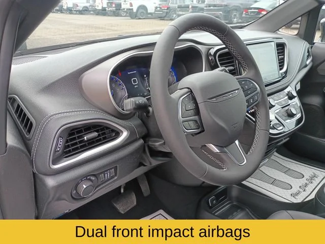 New 2027 White/off-white Chrysler Select image 11
