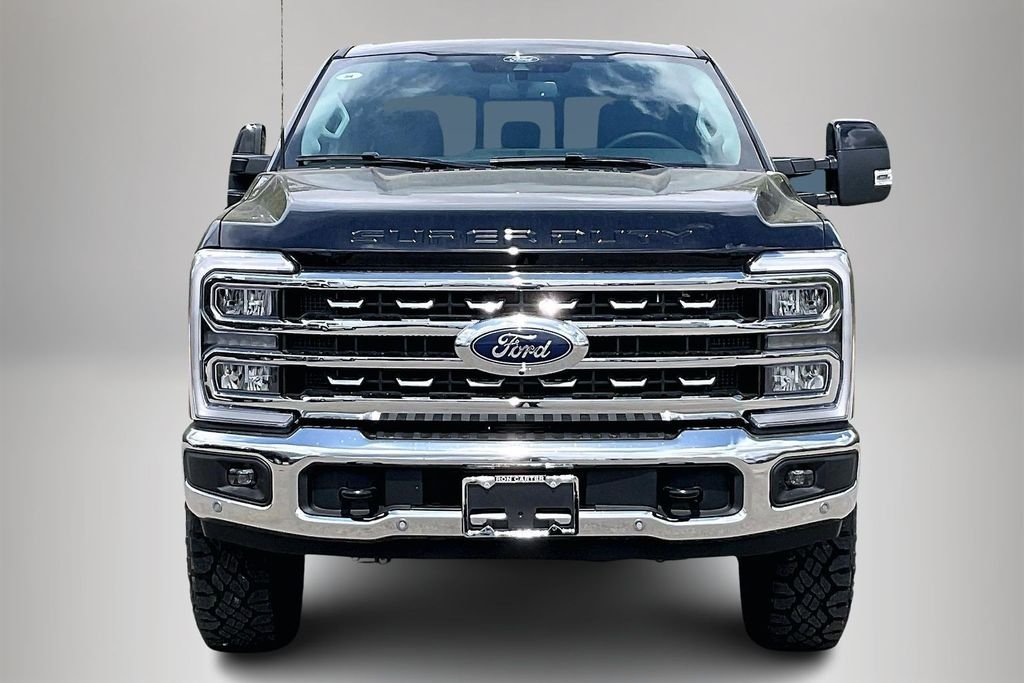 New 2026 Ford Super Duty F-250 Lariat 4D Crew Cab