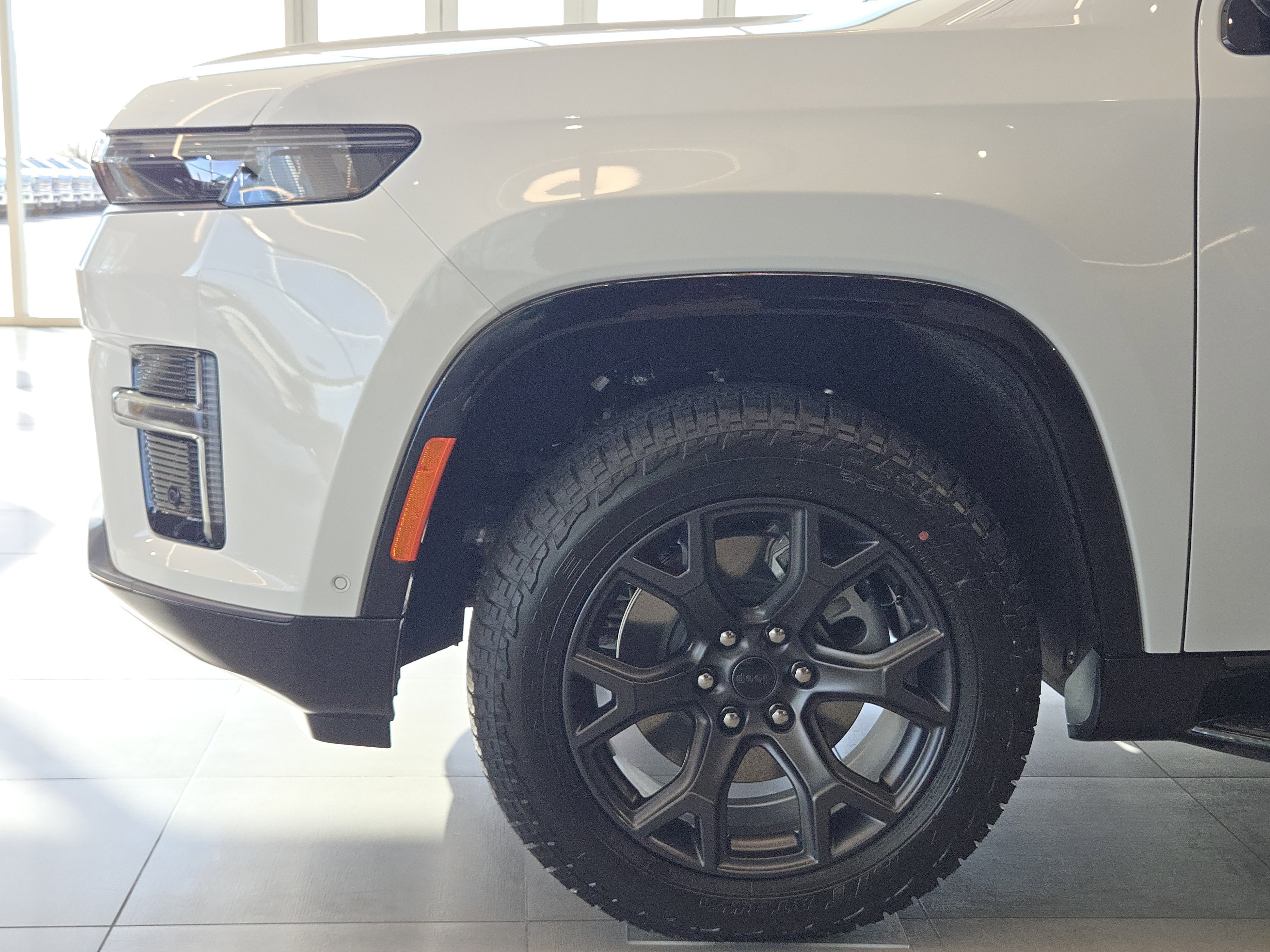 New 2026 Bright White Clearcoat Jeep Upland image 5