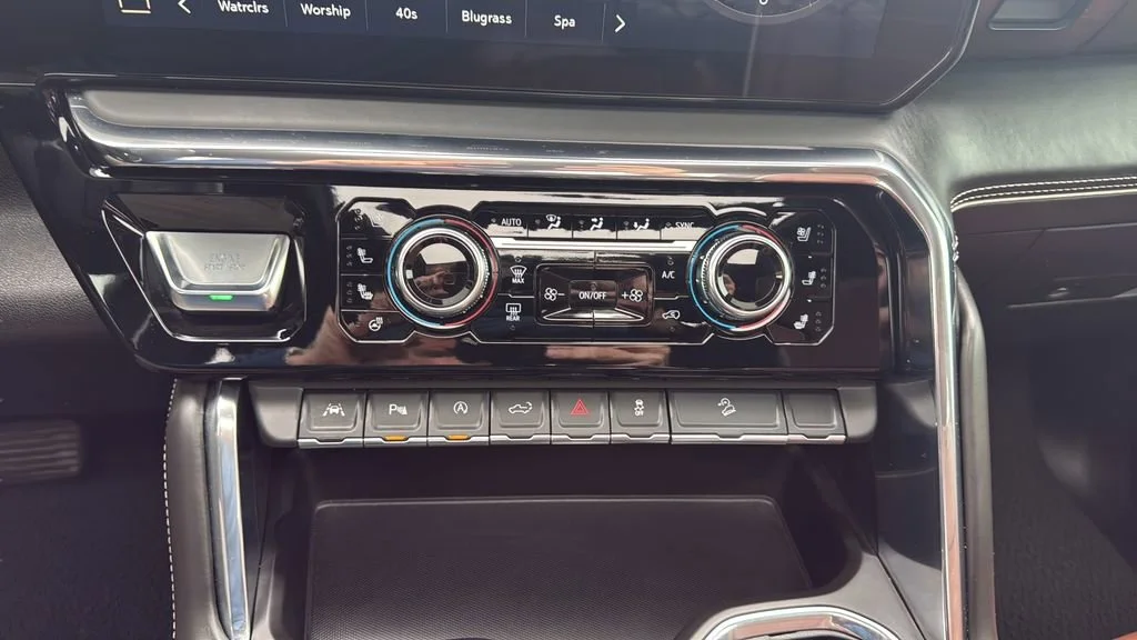 2025 GMC Sierra 1500 Denali Ultimate - Photo 24