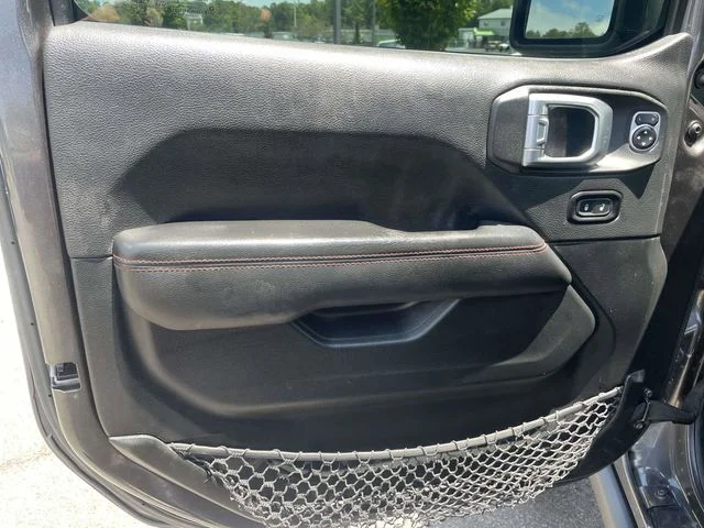 Used 2020 Granite Crystal Clearcoat Metallic Jeep Rubicon image 18