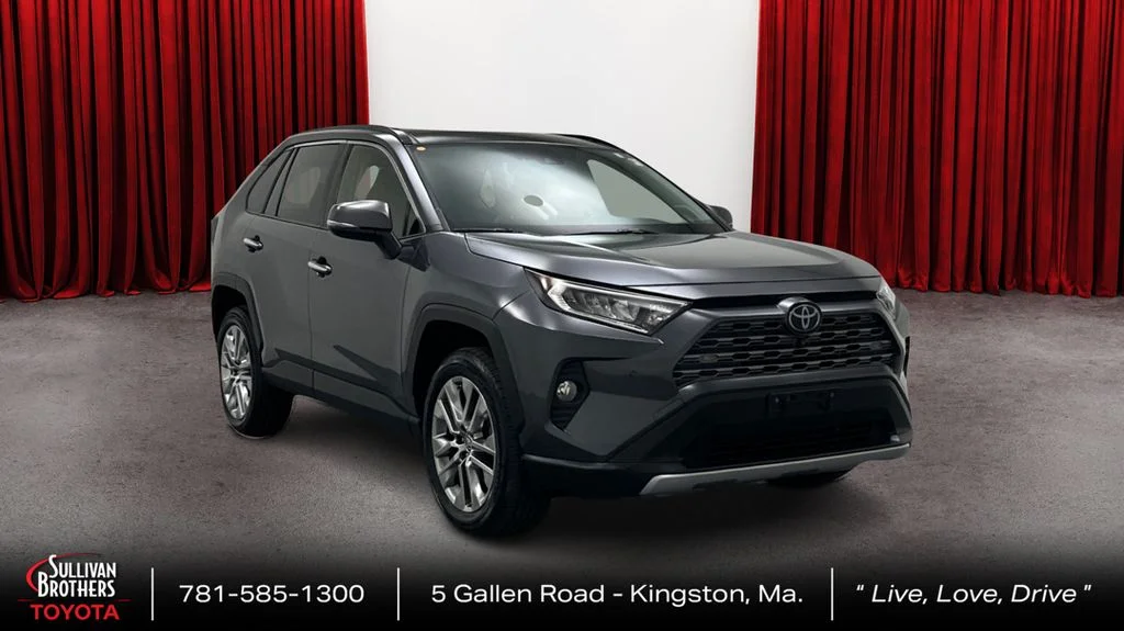 Used 2020 Gray Toyota Limited image 3