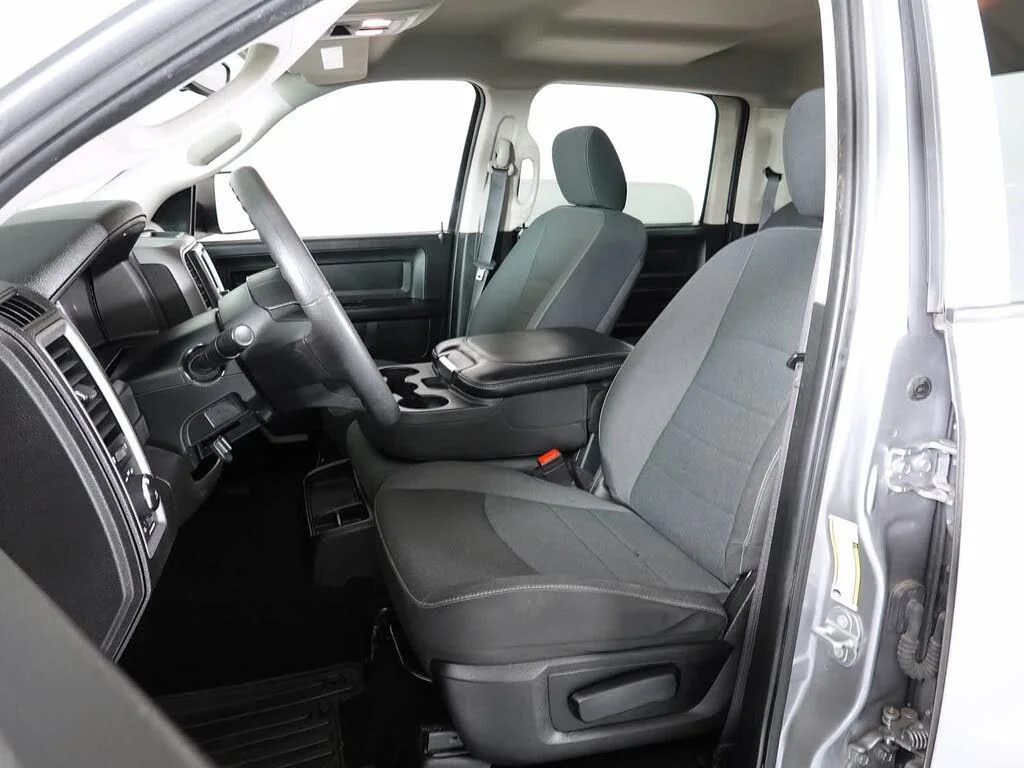 Used 2021 Silver Ram Tradesman image 17