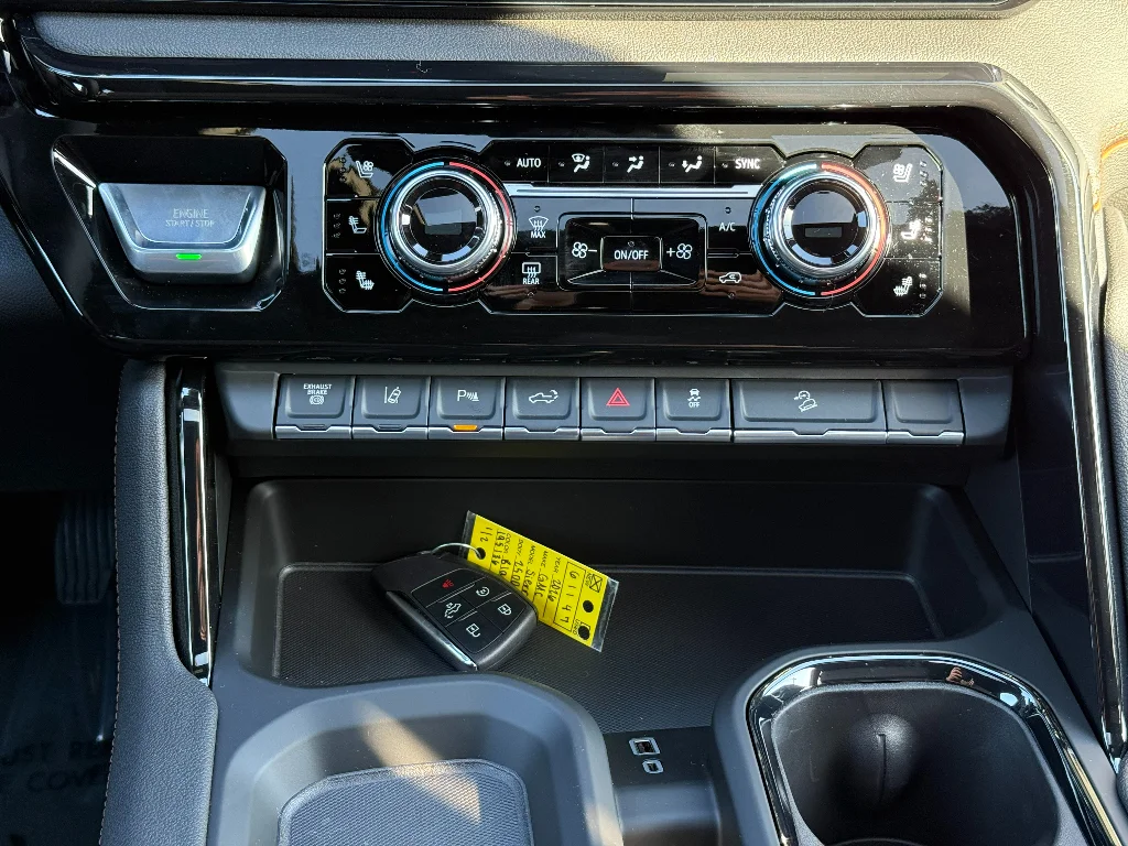 2026 GMC Sierra 2500HD AT4 - Photo 37