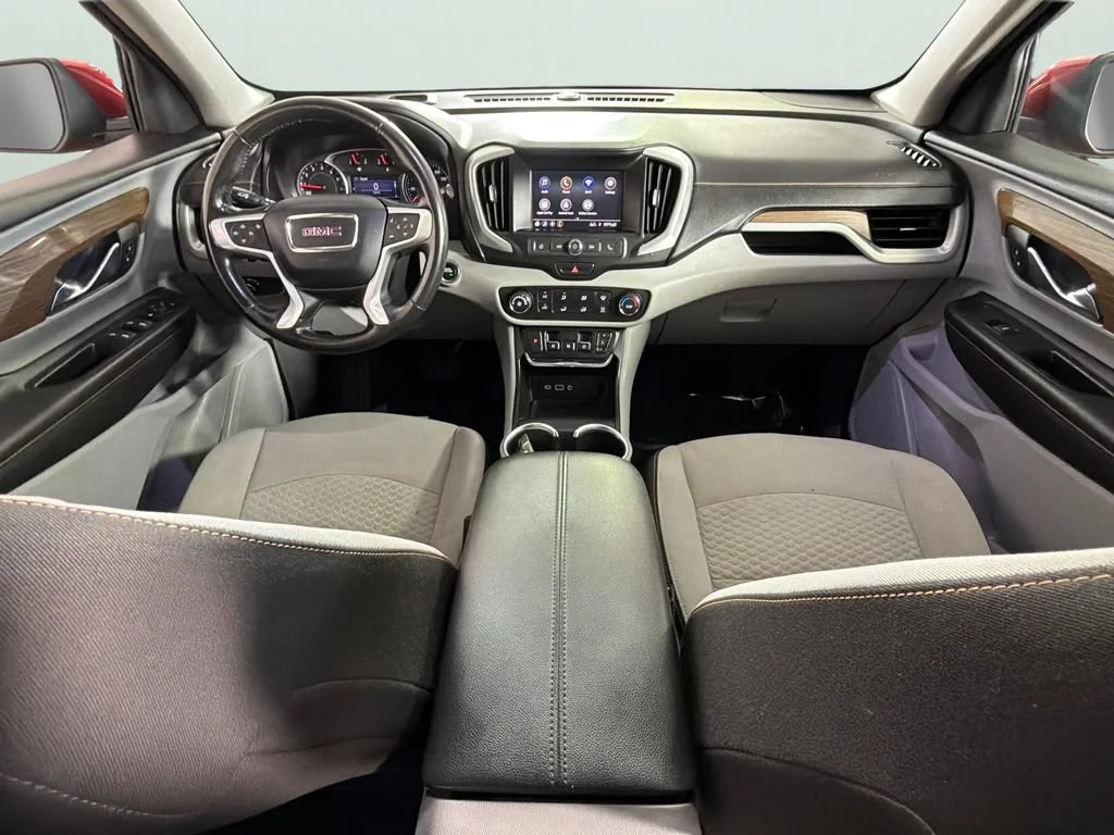 Used 2020 RED QUARTZ TINTCOAT GMC SLE image 31