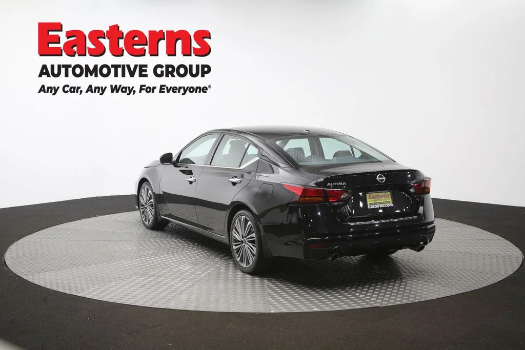 Used 2023 Black Nissan 2.5 SL image 65