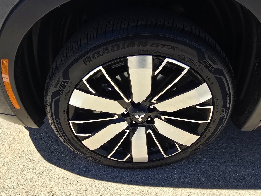 Used 2026 Gray Mitsubishi Black Edition image 9
