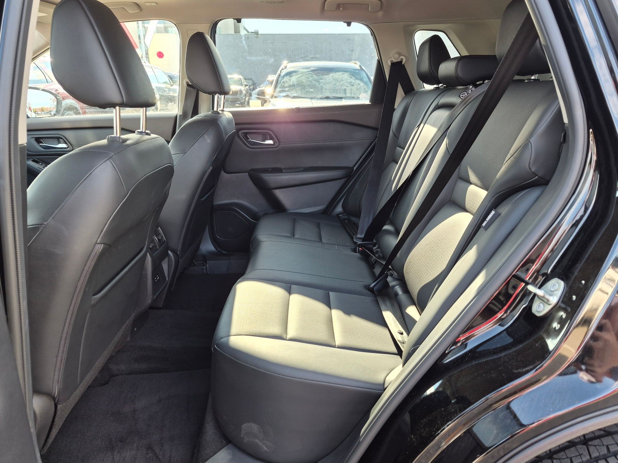 Certified Used 2022 Super Black Nissan SV image 27