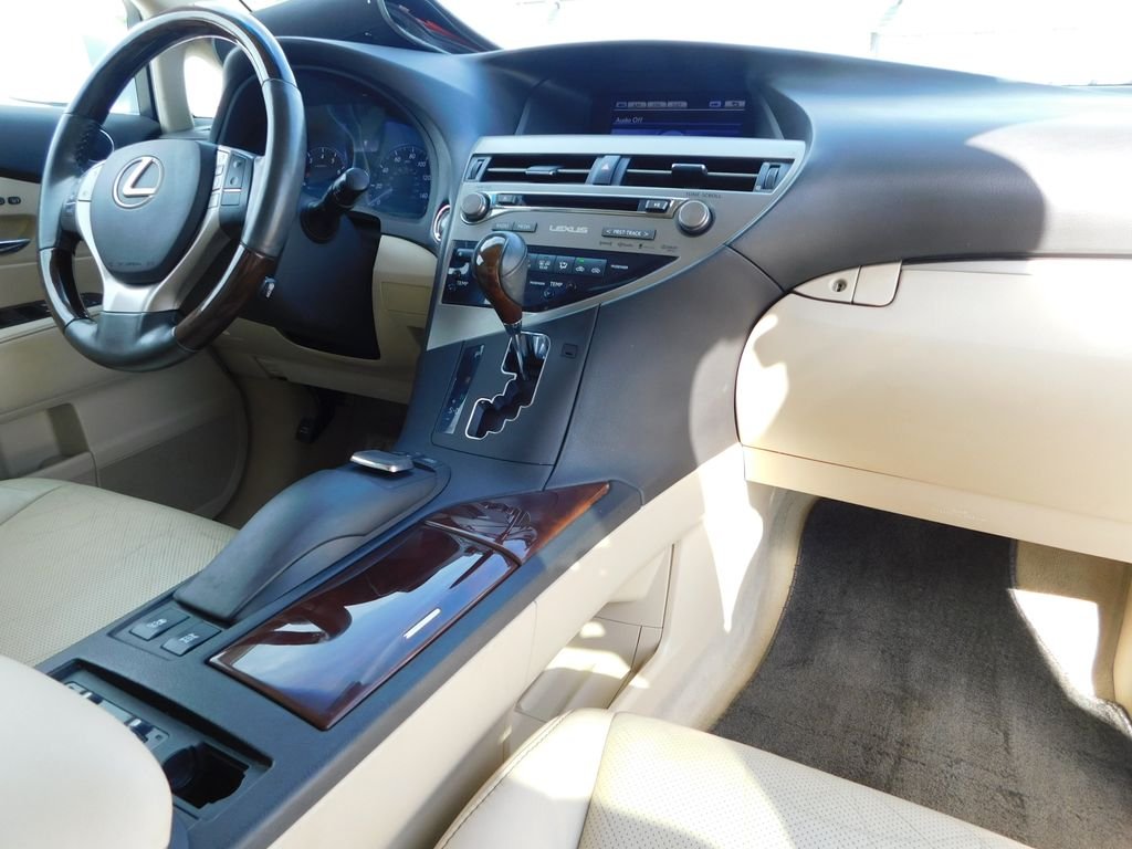 Used 2015 White Lexus 350 image 21