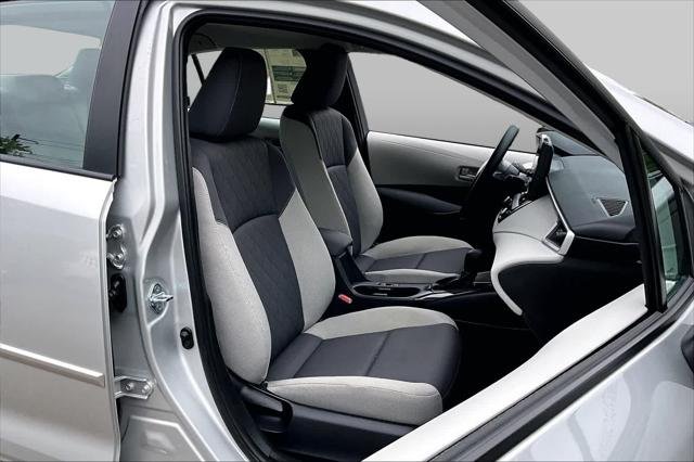 Certified Used 2025 SILVER ME. Toyota  image 8