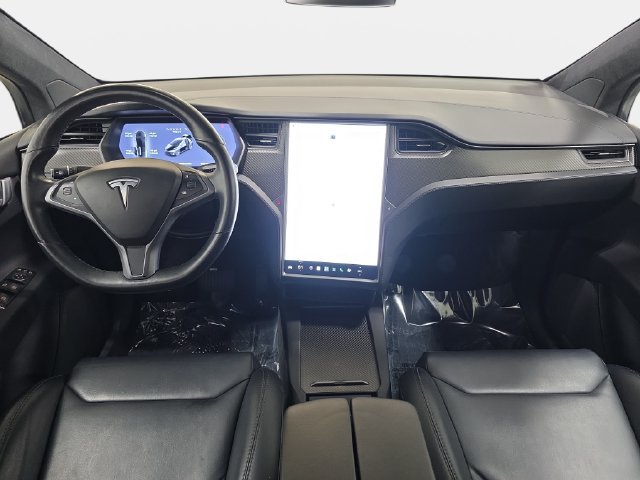 Used 2018 Black Tesla  image 10