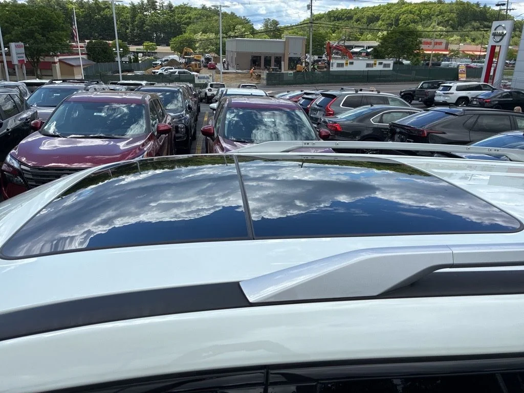 Certified Used 2024 White Nissan Platinum image 23
