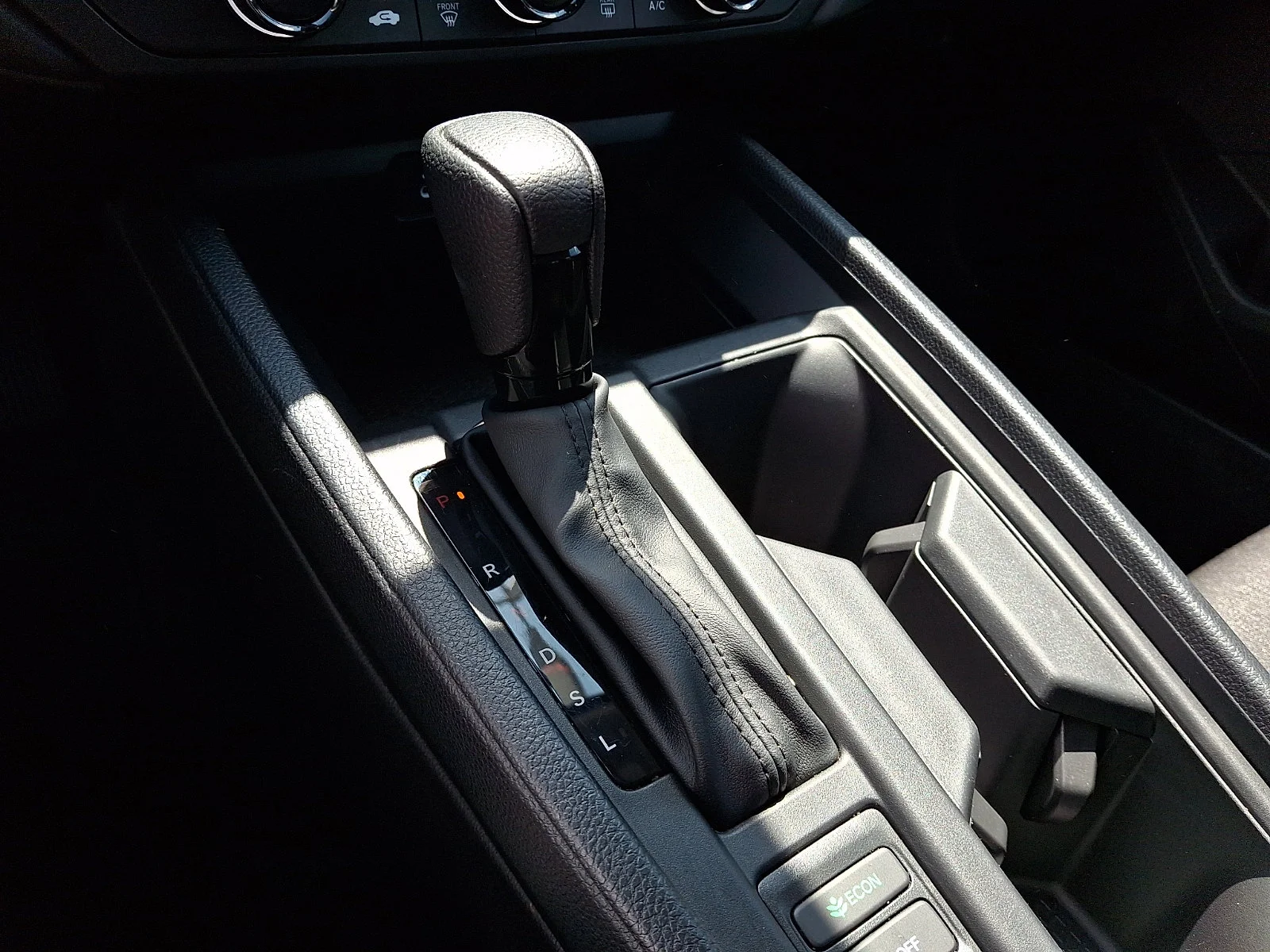 2025 Honda Accord LX - Photo 44