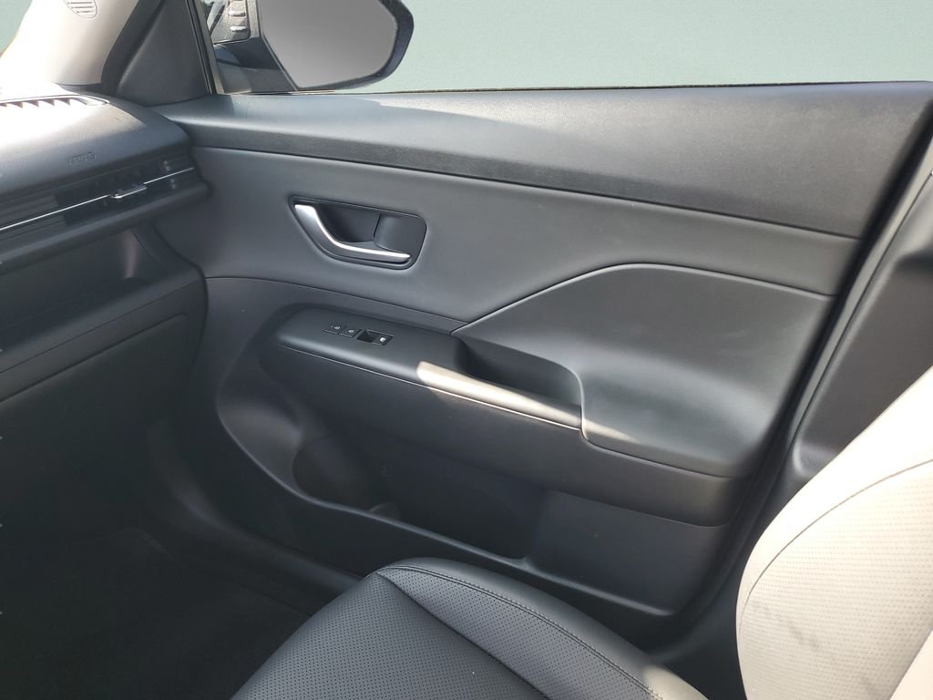 2026 Hyundai Kona SEL Premium - Photo 13