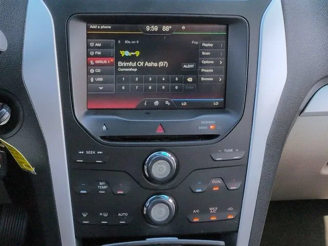 Used 2011 Red Ford XLT image 18