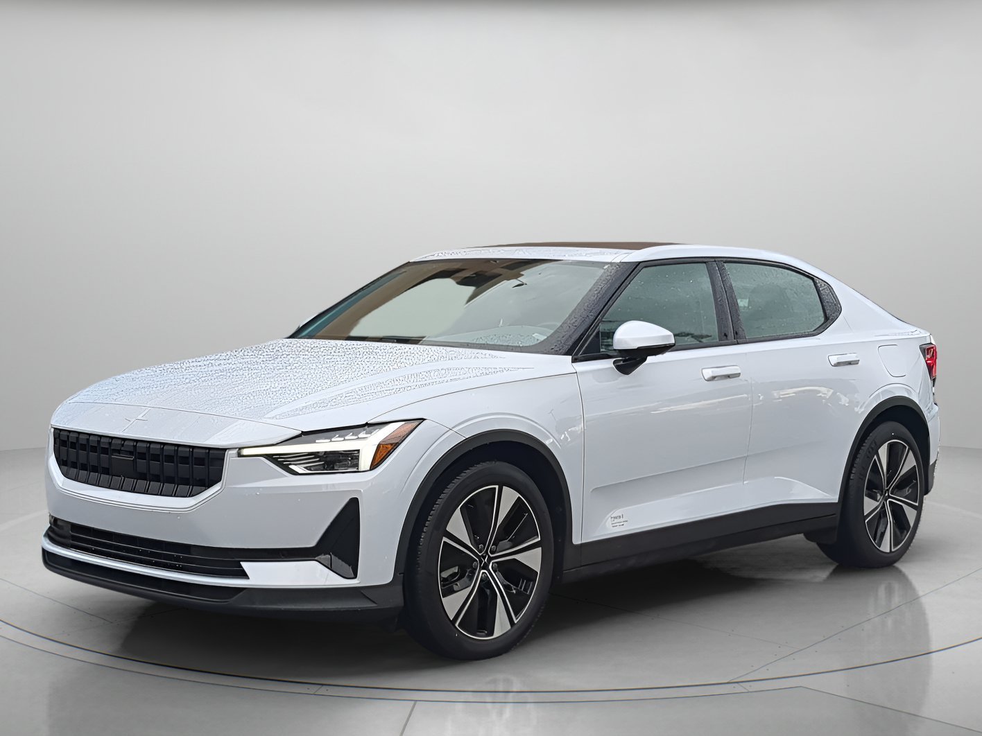 Used 2023 Magnesium Metallic Polestar Long Range Dual Motor image 1