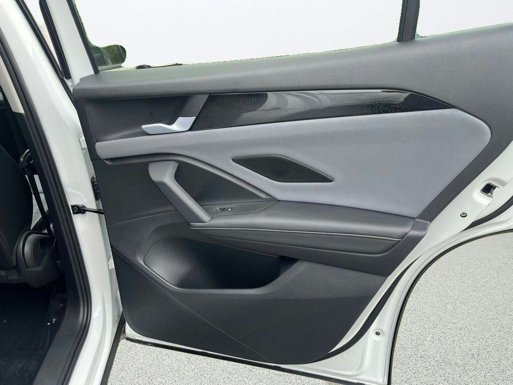 New 2026 White/off-white Volkswagen SE image 24