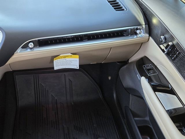 2025 Cadillac LYRIQ Luxury 3 - Photo 15