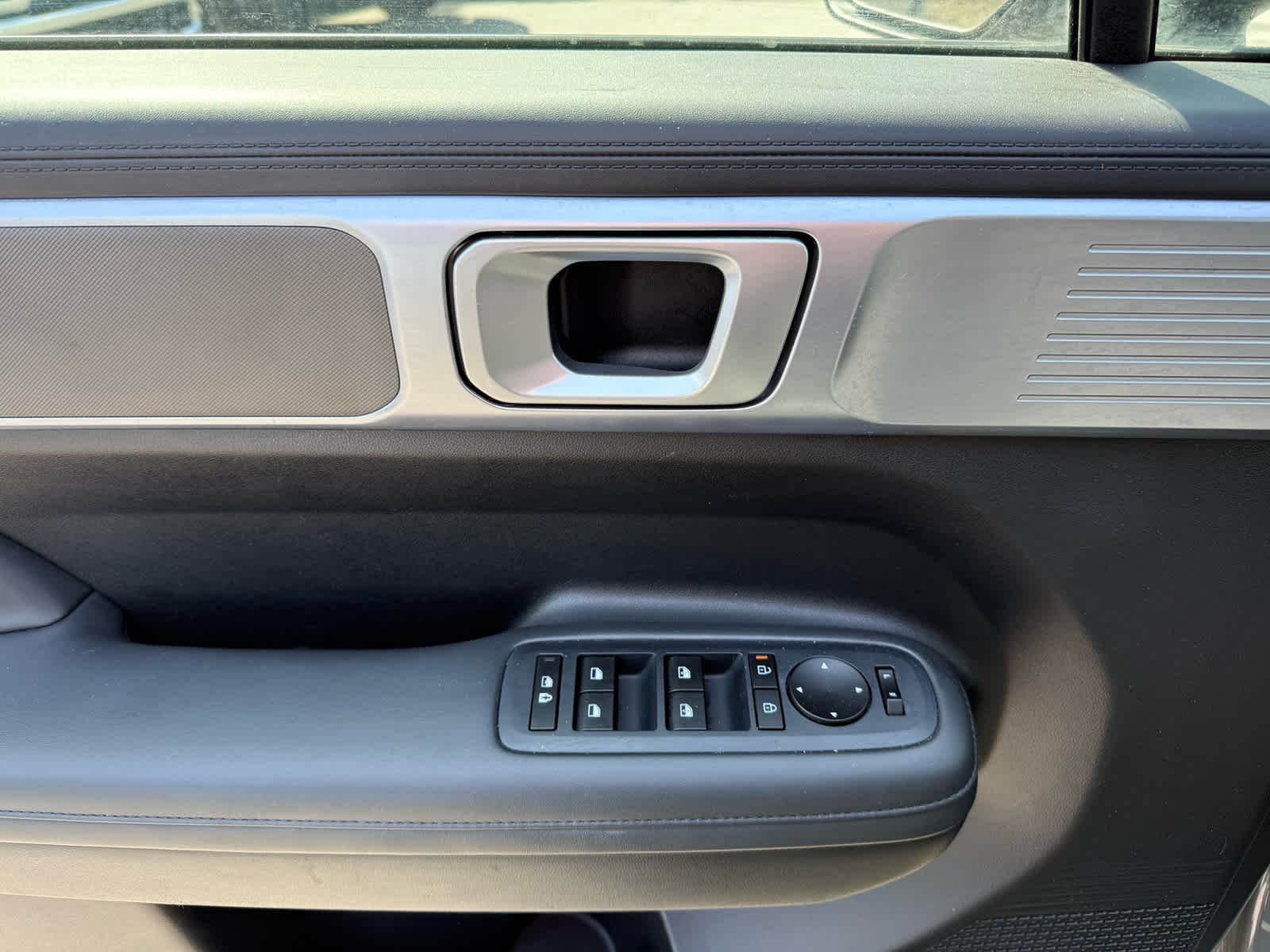 Used 2024 Hampton Gray Hyundai XRT image 14
