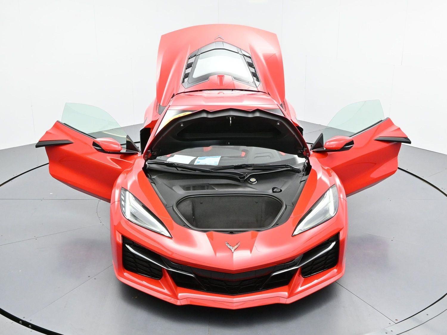 Used 2025 Torch Red Chevrolet 3LZ image 45