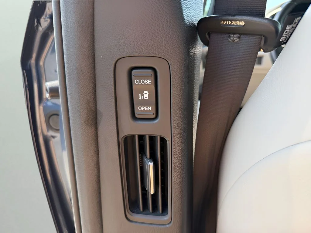 Used 2025 Modern S Honda EX-L image 11