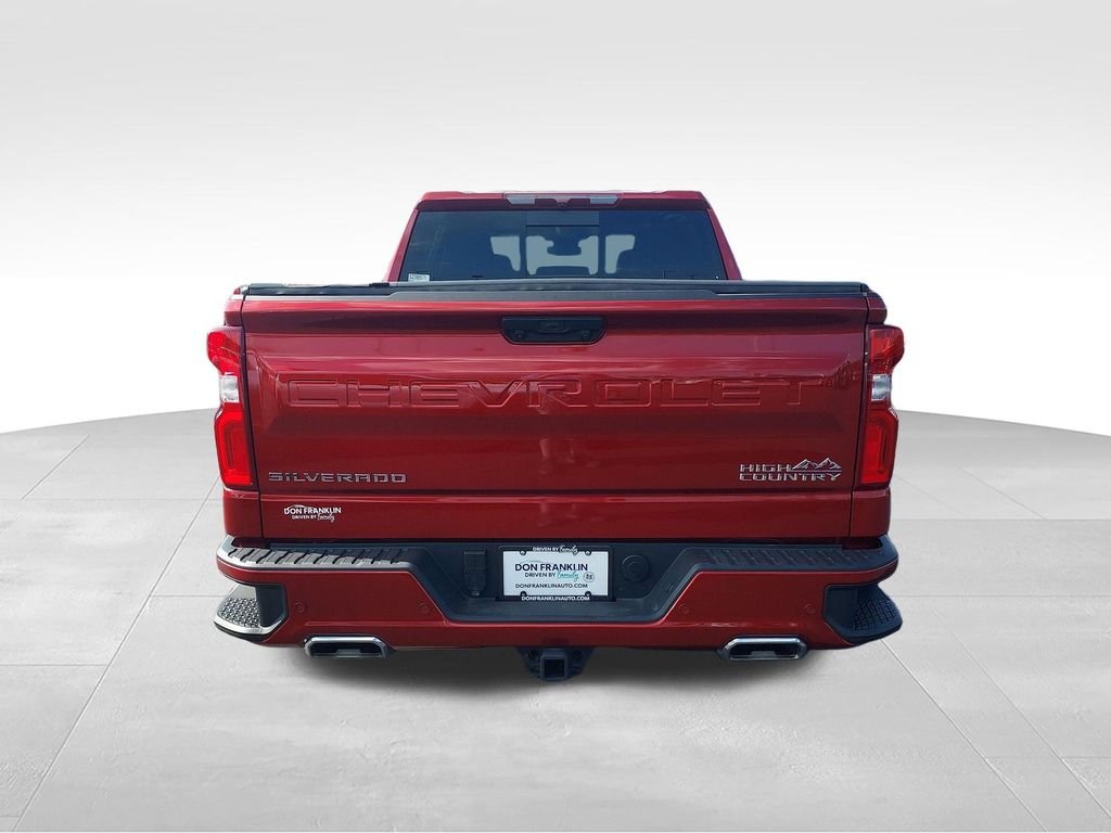Used 2025 Red Chevrolet High Country image 9