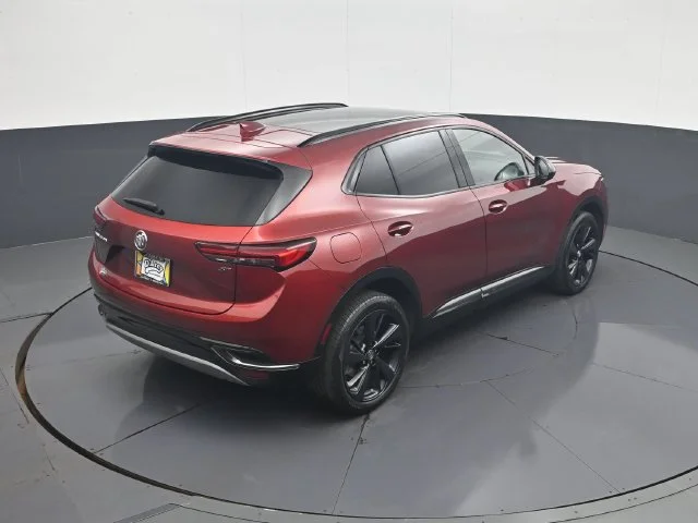 Used 2022 Red Buick Preferred image 17