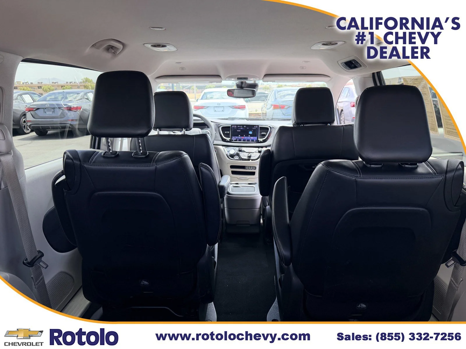 Used 2023 Silver Mist Clearcoat Chrysler Hybrid Touring L image 13