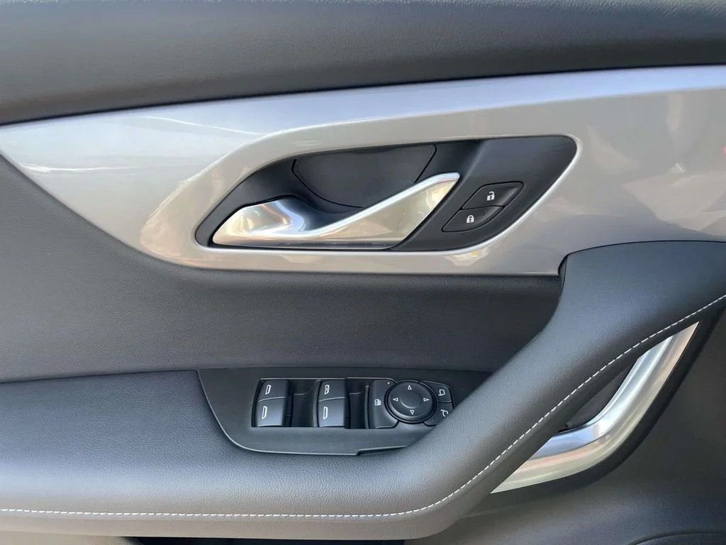 New 2026 Sterling Gray Metallic Chevrolet 2LT image 18