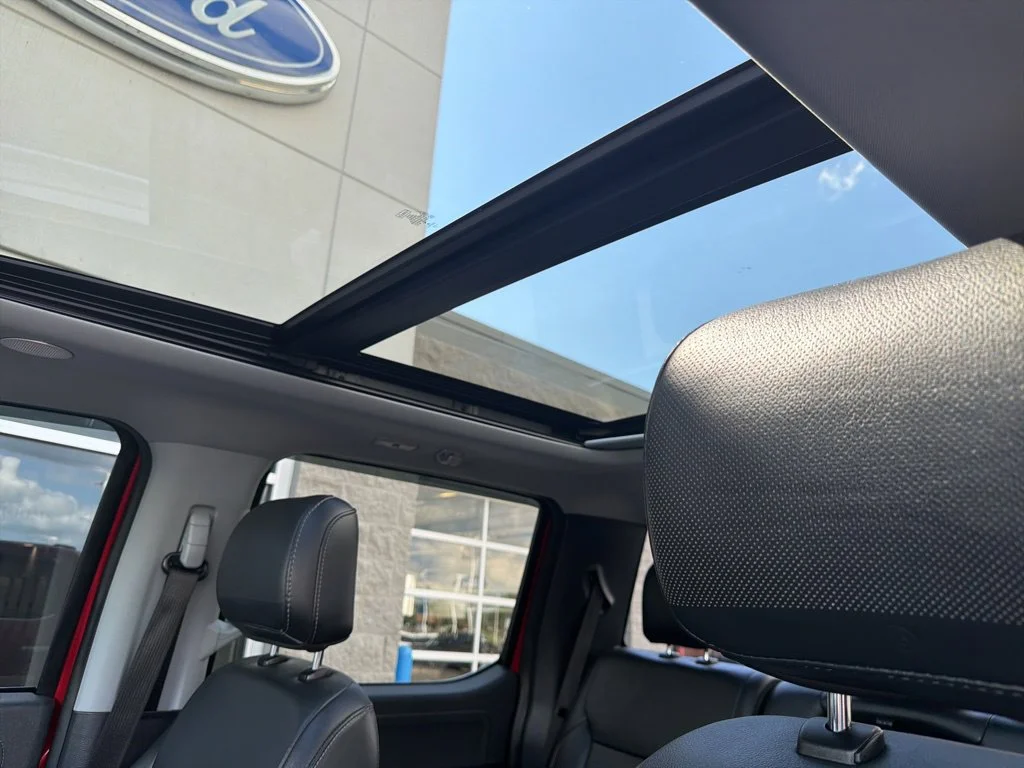 Used 2021 Rapid Red Metallic Tinted Clearcoat Ford Lariat image 16