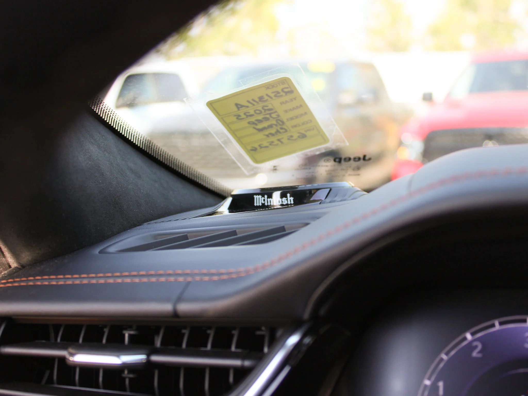 Used 2025 White Jeep Summit Reserve * No Accidents | Luxury SUV | Remote Start | Apple CarPlay image 19