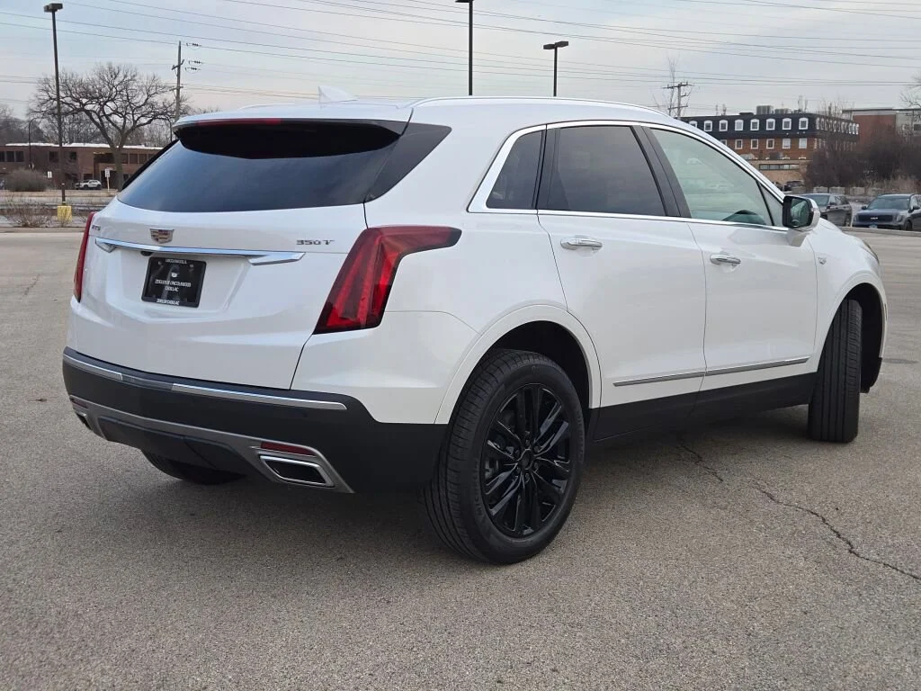 2025 Cadillac XT5 Premium Luxury - Photo 11