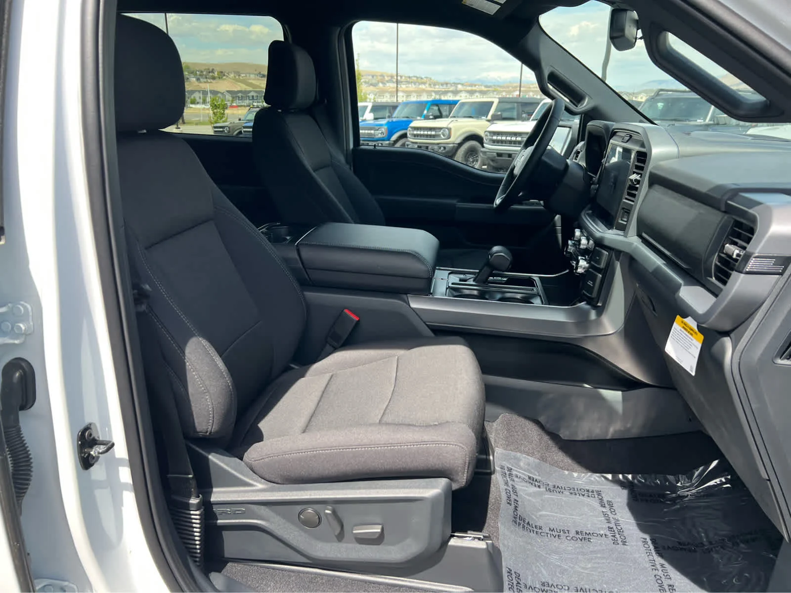 New 2026 Oxford White Ford XLT image 17