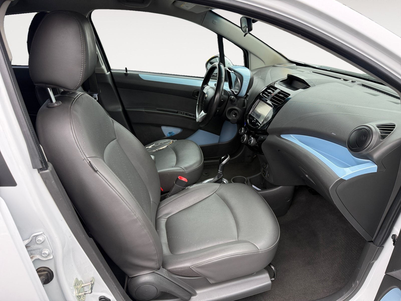 Used 2014 Summit White Chevrolet 2LT image 19