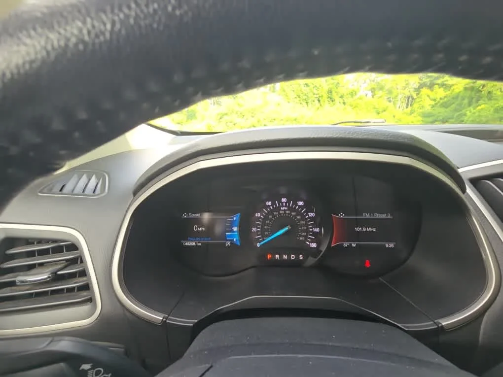 Used 2020 Atlas Blue Metallic Ford SEL image 25