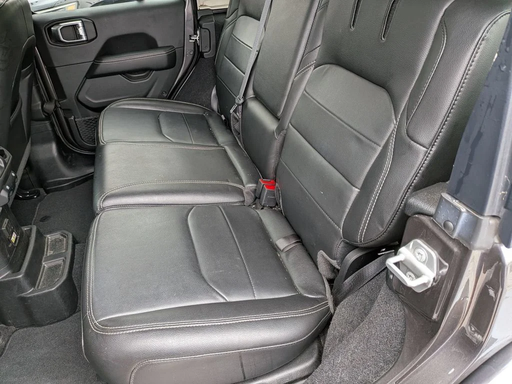 Used 2023 Gray Jeep Sahara 4xe image 23